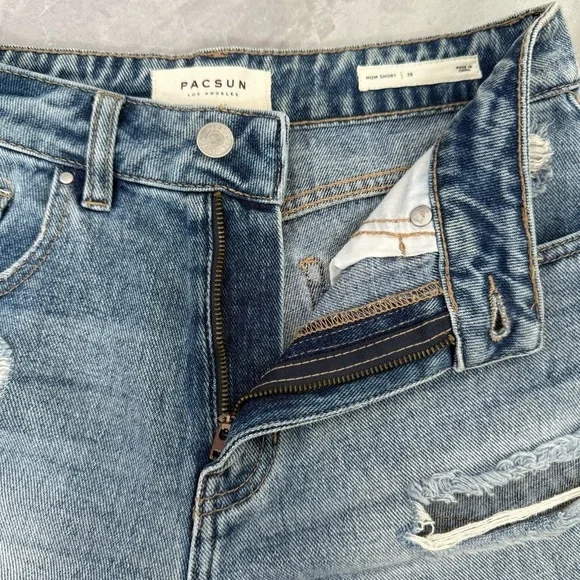 Women’s PacSun Distressed High Rise Mom Short Jean Shorts Size 26 - Picture 5 of 15